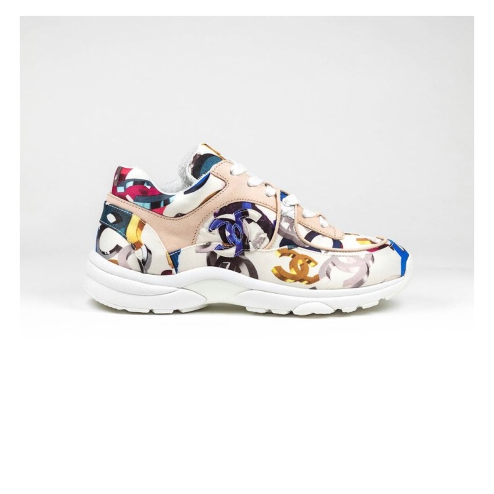 Chanel cc logo graffiti sneakers SS20